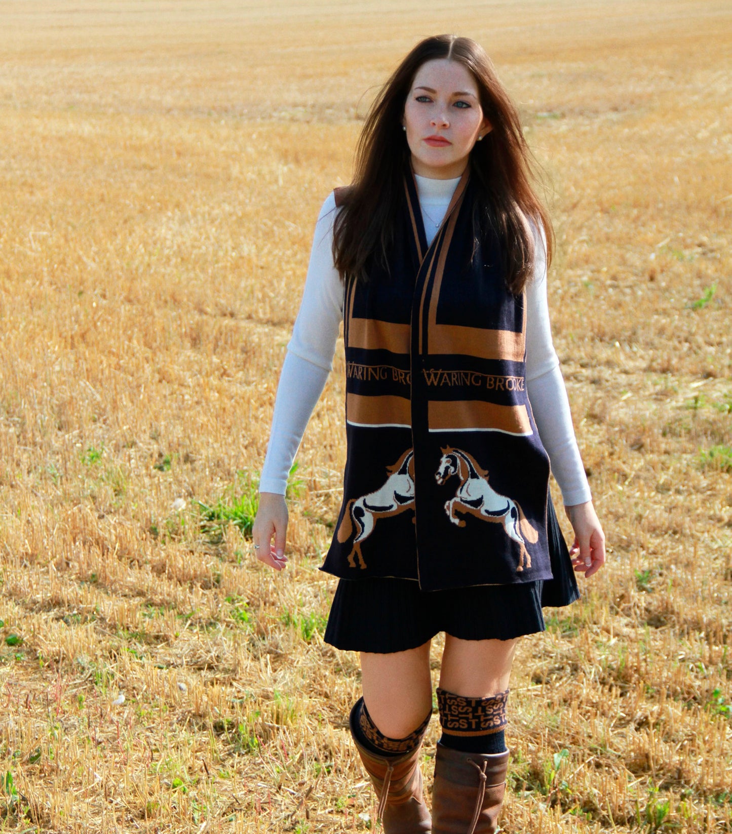 Signature Stallion Scarf Navy/Tan