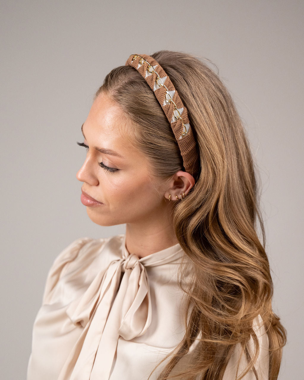 Twisted Chain Hairband Tan/White