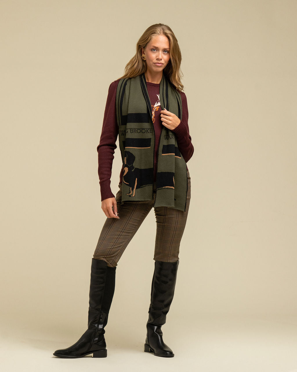 NEW IN: Signature Heads and Tails Scarf Black