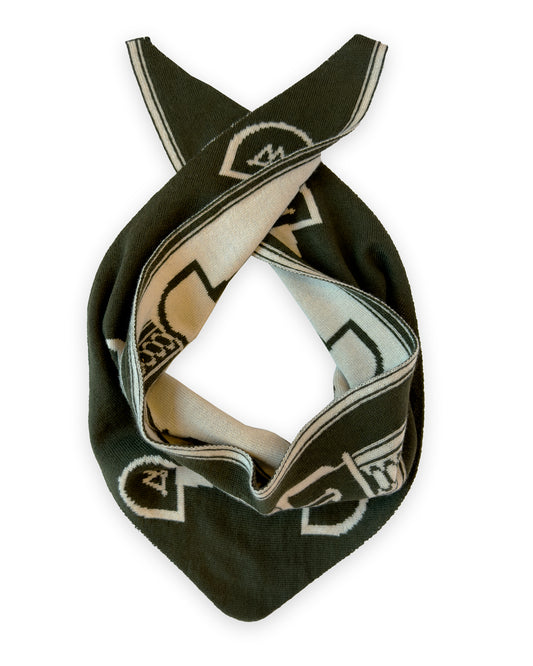 NEW IN: Triangle Snaffle Scarf Olive