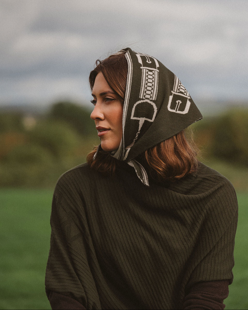 NEW IN: Triangle Snaffle Scarf Tan/Taupe